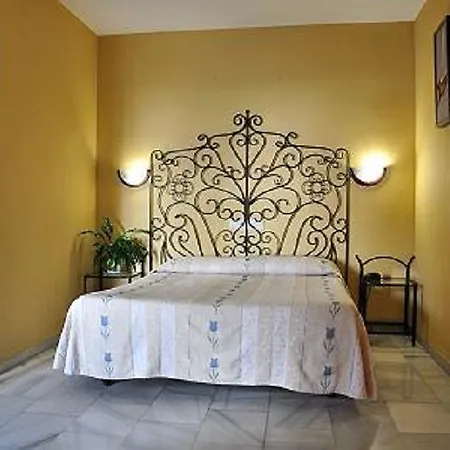 El Triunfo Guest house 2*